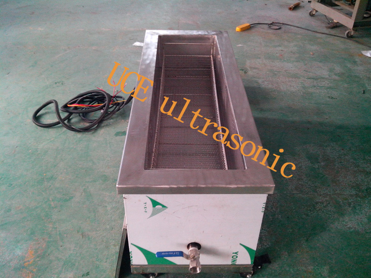 Rectangular ultrasonic cleaning machines